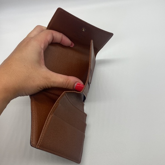 Louis Vuitton Monogram Bifold Wallet - Picture 9 of 12